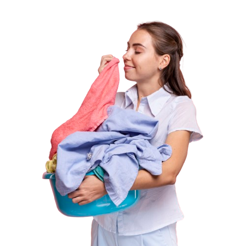 tiro-medio-mujer-sonriente-oliendo-ropa-limpia-removebg-preview